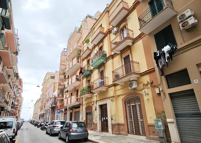 Vibo Sea View דירה