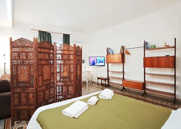 Vibo Sea View דירה *