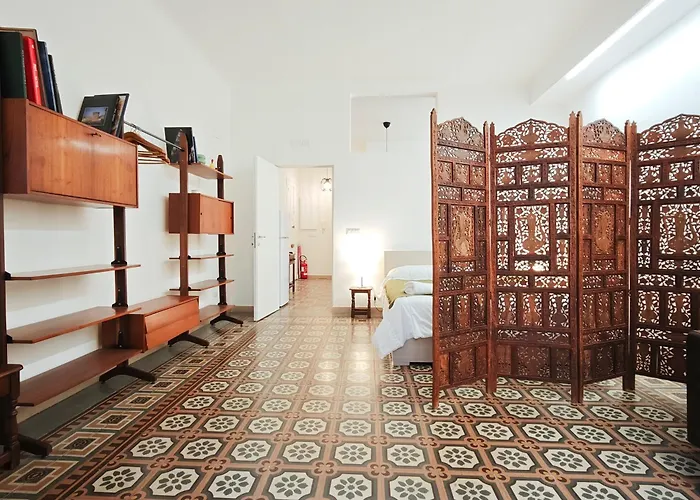 Vibo Sea View דירה *